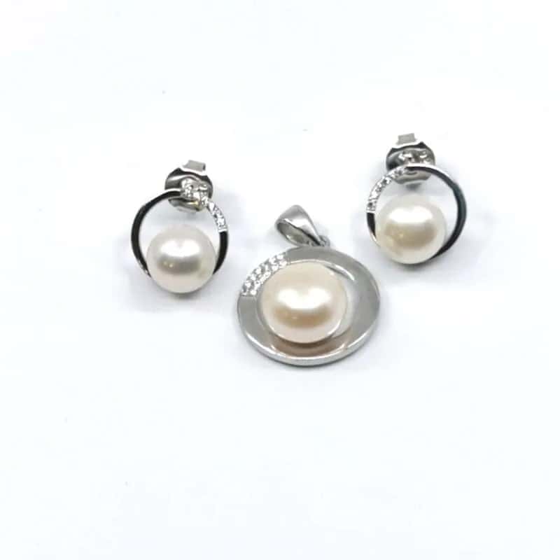 Pendientes de botón y colgante de plata con perlas y piedras blancas